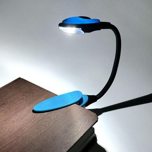 Aceast&259; lamp&259; practic&259; cu clips este flexibil&259; flexibil&259; &537;i poate fi utilizat&259; oriunde Cu LED-urile sale luminoase este perfect&259; pentru acas&259; &537;i în deplasare ca lamp&259; de citit lamp&259; de cort lamp&259; de c&259;l&259;torie &537;i multe altele Include baterii înlocuibile 2x CR1220 Îndep&259;rta&539;i protec&539;ia bateriei înainte de prima utilizare Dimensiuni aprox 28 x 258 