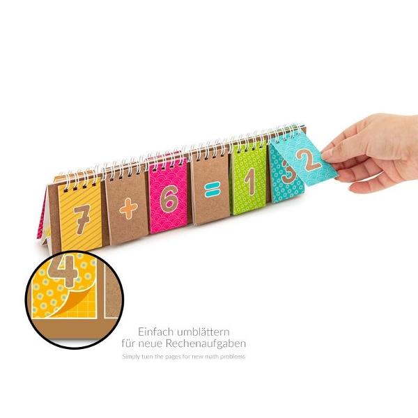 Devino maestru al aritmeticii Indiferent dac&259; aduni scazi înmul&539;e&537;ti sau împ&259;r&539;i – cu acest bloc de c&259;r&539;i de înv&259;&539;are fabricat din carton rezistent &537;i cu spiral&259; copiii pot înv&259;&539;a &537;i exersa cu sârguin&539;&259; opera&539;iile aritmetice de baz&259; cu u&537;urin&539;&259; Întorcând c&259;r&539;ile po&539;i descoperi în mod constant noi probleme 