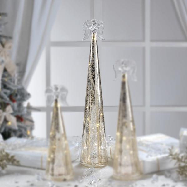 Acest înger decorativ din sticl&259; argintie adaug&259; un accent festiv &537;i elegant în orice decor de s&259;rb&259;tori Cu lumini LED integrate îngerul str&259;luce&537;te delicat eviden&539;iind frumuse&539;ea detaliilor &537;i creând o atmosfer&259; cald&259; &537;i primitoare Designul s&259;u rafinat 