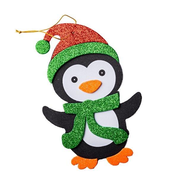 Intr&259; &icirc;n atmosfera magic&259; a iernii cu setul creativ Pinguinul Fericit DACO Acest set adorabil &icirc;&539;i ofer&259; toate materialele necesare pentru a crea 5 pinguini din spum&259; pe care &icirc;i po&539;i personaliza cu accesoriile incluse transform&acirc;ndu-i &icirc;n personaje pline de culoare &537;i veselieEste o activitate distractiv&259; &537;i educativ&259; perfect&259; pentru 