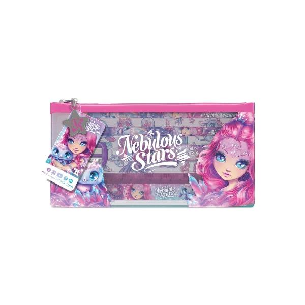 &127800; Tot ce ai nevoie pentru &537;coal&259; &537;i joac&259;Setul de papet&259;rie Nebulous Stars Cristalia & Agatha este alegerea ideal&259; pentru feti&539;ele care ador&259; accesoriile colorate &537;i pline de magie P&259;strat într-un penar transparent cu fermoar rezistent 