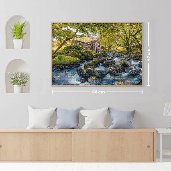 Cau&539;i un joc puzzle spectaculos pentru deconectare sau timp de calitate cu cei dragi Alege Puzzle Watermill 1000 piese &537;i bucur&259;-te de o experien&539;&259; creativ&259; &537;i relaxant&259; Imaginea din Puzzle Watermill 1000 piese red&259; fotografia omonim&259; realizat&259; de celebrul  fotograf britanic James Rushforth în nordul Lake District o regiune pe care a explorat-o înc&259; din copil&259;rieVechea 