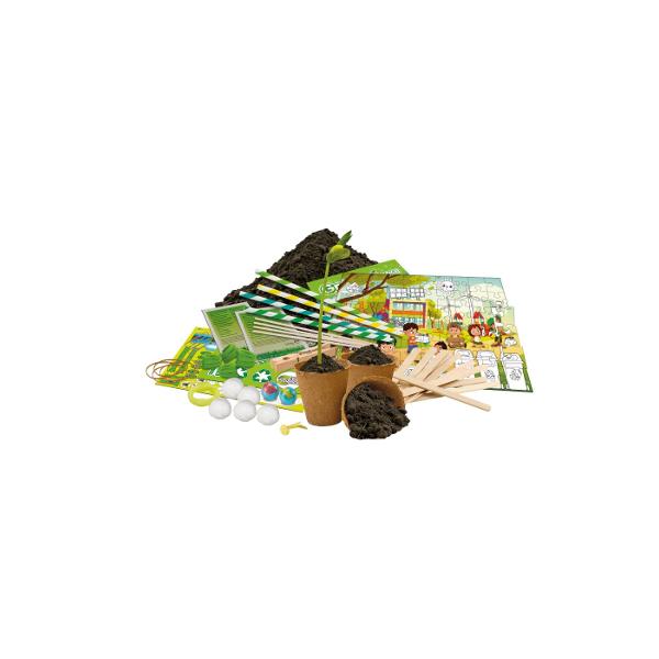 Descopera stiinta ecologica cu acest SET EXPERIMENTE ECOLOGICE educativ perfect pentru a invata despre sustenabilitate si protejarea planetei Cu aceasta jucarie vei realiza experimente amuzante si interactive care arata cum stiinta poate ajuta la protejarea naturii Invata cat de important este fiecare gest si cum micile schimbari pot avea un impact mare pentru viitorul planetei noastre Ideal pentru tinerii oameni de stiinta care vor sa inteleaga impactul asupra mediului si sa dezvolte 