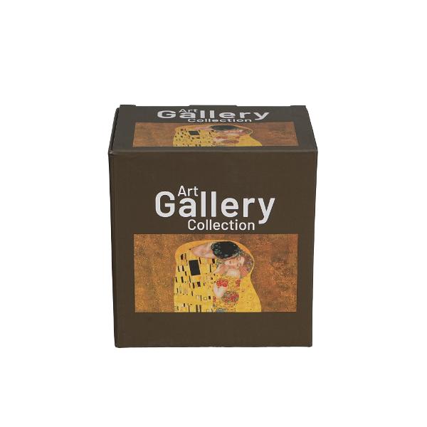 Aceast&259; can&259; elegant&259; combin&259; utilul cu rafinamentul artistic &mdash; este decorat&259; cu motivul iconic &bdquo;The Kiss&rdquo; aduc&acirc;nd un aer de art&259; &537;i elegan&539;&259; &icirc;n orice moment de relaxare Cana este realizat&259; din por&539;elan fin cu un finisaj delicat &537;i o form&259; clasic&259; confortabil&259; la atingereInclude un infuzor din o&539;el 