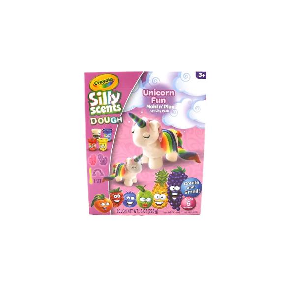 Lasa magia sa prinda forma cu setul Crayola Silly Scents Dough &ndash; Unicorn Fun Mold n&rsquo; Play Creat pentru copii de peste 3 ani acest set fermecator contine plastilina parfumata si colorata forme speciale pentru unicorni si o unealta de modelare Cu 226 g de plastilina si personaje inspirate din lumea fantastica a unicornilor cei mici isi pot crea propriul univers plin de culoare si arome delicioase Ideal pentru dezvoltarea creativitatii simtului olfactiv si a abilitatilor 