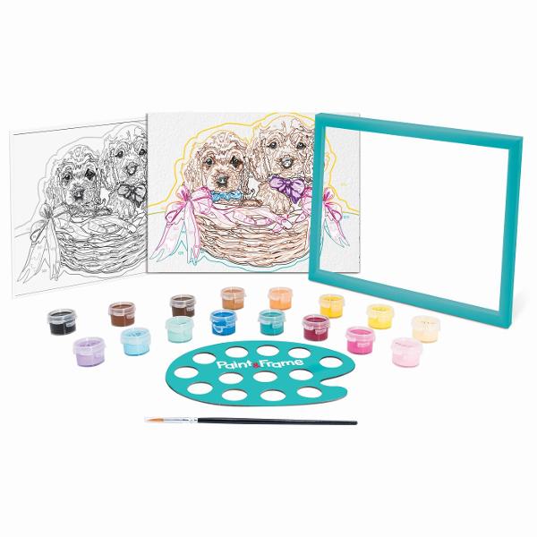 Pictaza si Inrameaza  Catelusi Adorabili este setul perfect pentru micii artisti care vor sa isi exprime creativitatea prin culoare si sa creeze o adevarata opera de arta Bazat pe tehnica de colorare pe numere acest set ii invata pe copii sa coloreze cu atentie si precizie imbunatatindu-si astfel talentul artistic rabdarea si abilitatile motorii fine La final fiecare copil se va bucura de o pictura reusita gata de inramat si expus cu mandrie Satisfactie si bucurie garantata 