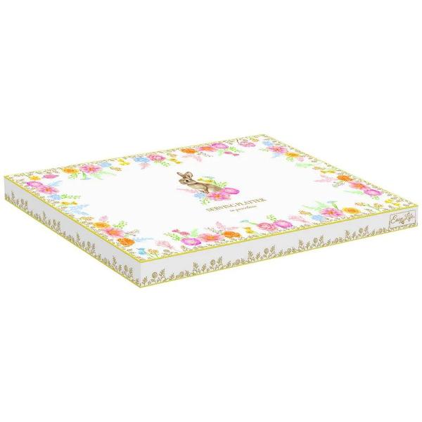 Completeaz&259; decorul mesei cu acest platou elegant din por&539;elan &icirc;n form&259; de ou din colec&539;ia&nbsp;Tres Jolie&nbsp;de la&nbsp;Easy Life Cu un design delicat &537;i prim&259;v&259;ratic platoul are un fundal alb decorat cu un iepura&537; simpatic 