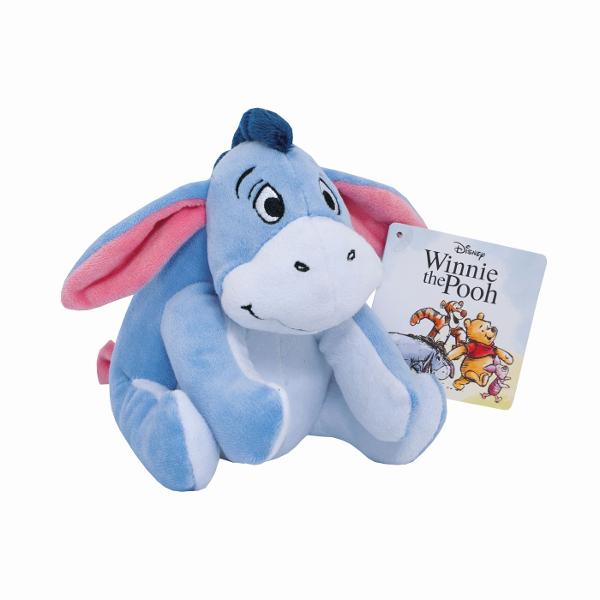 Plus Disney Eeyore 17 cm este o jucarie moale si delicata inspirata de indragitul personajului din universul Winnie the Pooh Realizat din materiale fine si placute la atingere acest plus are o textura catifelata si un design atent realizat cu detalii brodate si expresie prietenoasa Culorile pastelate si urechile lungi cu interior roz redau fidel aspectul simpatic al personajului Eeyore Cu o inaltime de 17 cm este usor de tinut in brate si perfect pentru joaca zilnica calatorii sau pentru 