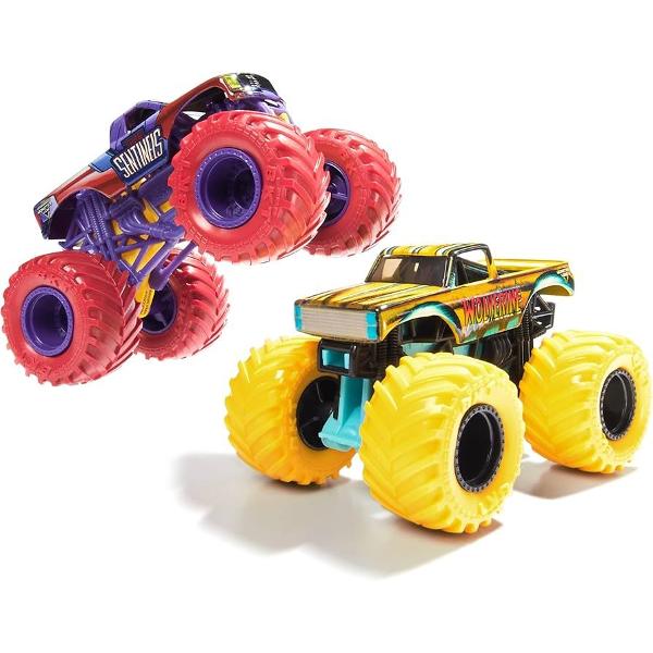 Setul Monster Jam set 2 Masinute Metalice aduce fata in fata doua modele spectaculoase inspirate din universul supereroilor pregatite pentru confruntari pline de adrenalina Fiecare pachet include doua masini cu design tematic decorate in culorile si stilul personajelor Marvel realiza cu detalii atent finisate si roti supradimensionate specifice competitiei Monster Jam Masinile sunt construite pentru curse sarituri si impacturi spectaculoase incurajand jocul dinamic si imaginativ Exista 