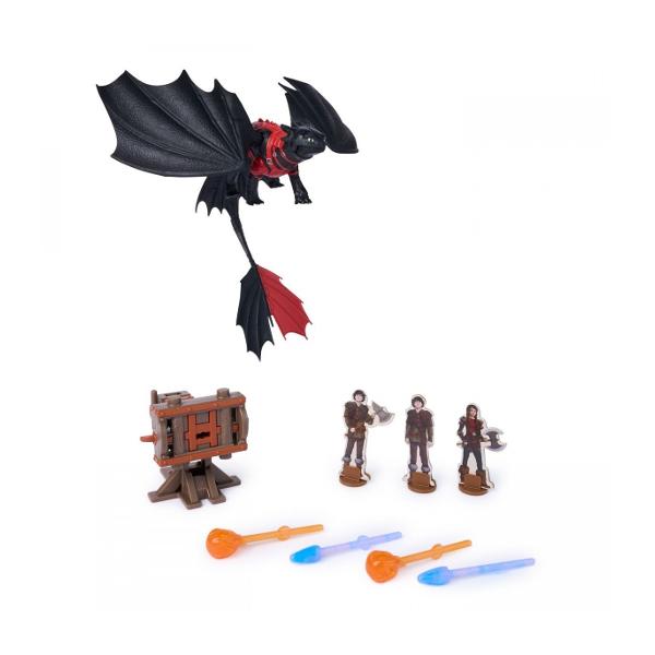 Setul Cum Sa Iti Dresezi Dragonul Incercarea Flacarii aduce aventura dragonilor in camera copilului tau Include dragonul Toothless si o catapulta pentru lupte pline de imaginatieDragon detaliat inspirat din seria popularaCatapulta functionala pentru lansarea proiectilelorDesign realist cu aripi sculptate si finisaje atent realizateStimuleaza jocul activ si coordonarea mana-ochiPerfect pentru recrearea scenelor preferate sau pentru 
