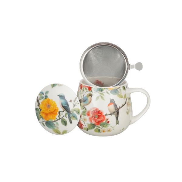 Can&259; cu infuzor pentru ceai APRIL din colec&539;ia Flowers Classics este realizat&259; din por&539;elan New Bone China caracterizat printr-o culoare elegant&259; alb-crem natural&259; cu o str&259;lucire delicat&259; precum &537;i printr-o durabilitate excep&539;ional&259;O linie decorat&259; cu un motiv delicat de tufe de trandafiri &icirc;n nuan&539;e intense de ro&537;u alb &537;i galben 