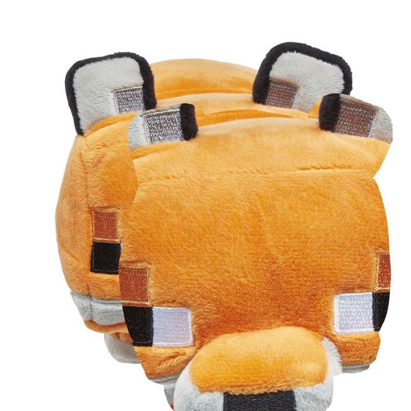 Adu lumea pixelata din Minecraft in realitate cu aceste jucarii de plus si detalii inspirate de personajele si creatiile iconice din joc Fiecare plus are design autentic culori vii si forme cubice pastrand fidelitatea fata de stilul grafic al jocului Colectia include atat personaje populare cum ar fi Steve si Alex cat si creaturi indragite sau temute precum Zombie Albastru Axolotl Bee Papagal Pisica Cal sau alte animale si mob-uri din Minecraft Realizate din materiale moi si 