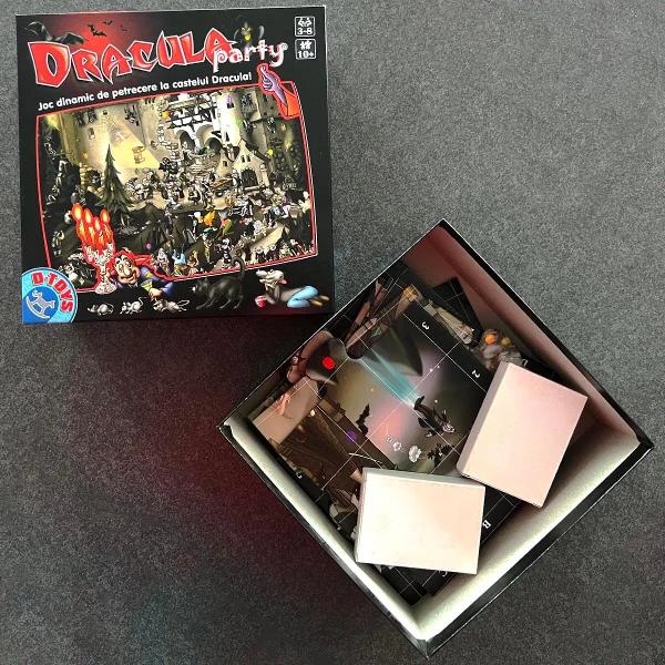 E&537;ti gata pentru cea mai tare petrecere din via&539;a ta Vrei s&259; te distrezi pe bune &537;i s&259; r&acirc;zi cu lacrimiDescoper&259; Jocul Dracula Party un joc dinamic ce d&259; startul celor mai tari petreceri &icirc;ntre prieteniFii cel mai vigilent juc&259;tor descoper&259; primul scena &ldquo;povestit&259;&rdquo; de adversar &537;i scap&259; de toate c&259;r&539;ile din m&acirc;n&259; pentru a c&acirc;&537;tiga Vizualizeaz&259; plan&537;a 