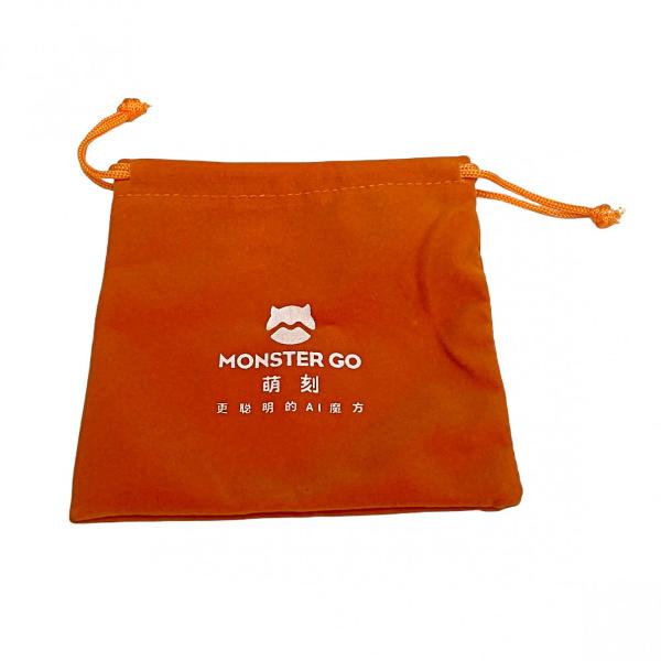 Seria de caracteristici surprinzatoare continua GAN face din cuberi speedcuberi Alegand produsele GAN &8203; alegi cel mai de succes brand de cuburi din lume Cubul Monster Go 2x2x2 este format din 8 colturi si este considerat mai usor decat puzzle-ul traditional 3x3 Are 36 milioane de permutari si va veti distra mult rasucindu-lCubul are 56 mm si 60 grameSpeedcubing-ul este activitatea care se ocupa cu rezolvarea cuburilor si a puzzle-urilor mecanice intr-un timp cat mai scurt