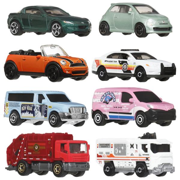 Setul Matchbox contine 8 masinute din metal fiecare realizata cu un nivel ridicat de detalii si inspirata din modelul real de vehicul Acest set special include un vehicul de politie exclusiv disponibil doar in acest pachet si combina masini sport masini clasice SUV-uri si utilaje de constructii pentru o experienta completa de joc si colectie Masinutele sunt fabricate din metal durabil cu piese din plastic la scara aproximativa 1 la 64 si sunt potrivite pentru copii de la 3 ani in sus 