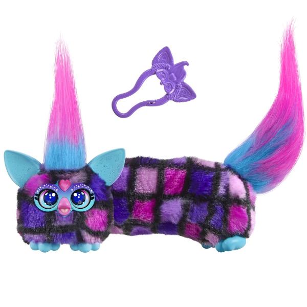 Jucarie interactiva din gama Furby Furblets DIS CO DAZZ conceputa pentru distractie muzicala si interactiune dinamica Produsul are un design compact si colorat cu blanita moale si detalii expresive fiind usor de transport si utiliza oriunde Jucaria este echipata cu peste 45 de sunete si efecte muzicale oferind o experienta variata prin activarea diferitelor functii Interactioneaza prin atingere si manipulare raspunzand cu sunete amuzante si melodii stimuland imaginatia si curiozitatea 