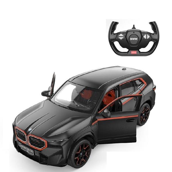 Copilul dumneavoastra se poate juca in voie cu masina cu telecomanda BMW XM scara 1 la 14 oferita de brandul international Rastar Nicio cursa nu este imposibil de castigat cu acesta masinuta replica oficiala cu licenta a modelului original construita cu mare atentie la detalii Masinuta are proportiile ideale pentru momente pline de distractie si amuzamentMasinuta functioneaza pe frecventa de 24GAlimentarea se face astfel  pentru masinuta sunt necesare 5 baterii tip AA  iar pentru 