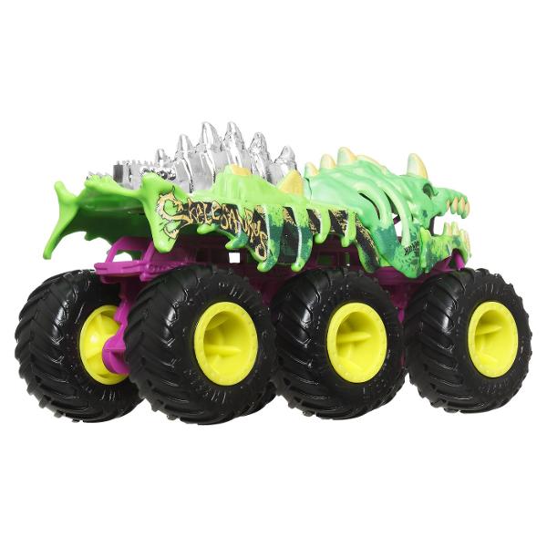 Fiecare camion turnat sub presiune surprinde cu stilul si personalitatea unui personaj sau a unei creaturi populare Monster Truck la scara 164 Porneste in aventuri cu camioanele Hot Wheels Monster Trucks Big Rigs Fiecare vehicul la scara 164 transmite personalitatea popularelor creaturi Monster Truck cu decalcomanii atragatoare pe care fanii le adora Copiii pot transporta vehicule suplimentare la scara 164 pe platforma sau cu carligul de remorcare de pe Big Rig  Acest pachet contine 