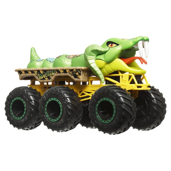 Fiecare camion turnat sub presiune surprinde cu stilul si personalitatea unui personaj sau a unei creaturi populare Monster Truck la scara 164 Porneste in aventuri cu camioanele Hot Wheels Monster Trucks Big Rigs Fiecare vehicul la scara 164 transmite personalitatea popularelor creaturi Monster Truck cu decalcomanii atragatoare pe care fanii le adora Copiii pot transporta vehicule suplimentare la scara 164 pe platforma sau cu carligul de remorcare de pe Big Rig  Acest pachet contine 