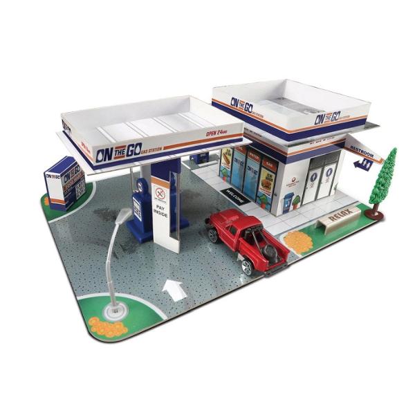 SetFresh Metal 100 cu 1 Masina Inclusa a fost conceput pentru a oferi experienta variata de joaca cu vehicule metalice Fiecare set include un vehicul metalic si elemente de decor care permit construirea unui mic scenariu realist pista de curse statie de alimentare sau santier de constructii Designul tip build-n-play&rdquo permite asamblarea utilizarii si reorganizarea stimularea imaginatiei si jocul creativ Fiecare varianta include accesorii specifice temei bariere conuri si traseu 