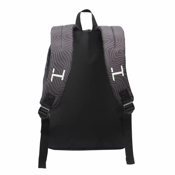 Ghiozdanul Demon Hunter BP-33 este practic si stilat conceput pentru cei care au nevoie de spatiu de depozitare si protectie pentru dispozitivele electronice Realizat din material impermeabil acest ghiozdan ofera protectie continutului in diverse conditii meteoCaracteristiciDesign tematic Demon HunterMaterial impermeabilBaza intarita cu spuma pentru protectie suplimentaraElemente reflectorizante pentru siguranta in conditii de 