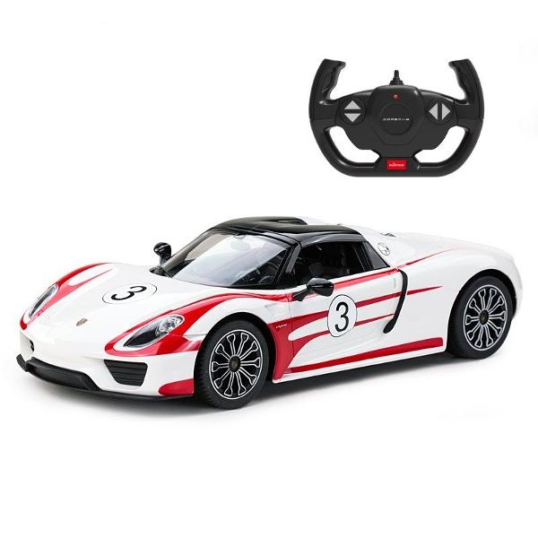 Copilul dumneavoastra se poate juca in voie cu masina cu telecomanda PORSCHE 918 SPYDER WEISSACH ALB scara 1 la 14 oferita de brandul international Rastar Nicio cursa nu este imposibil de castigat cu acesta masinuta replica oficiala cu licenta a modelului original construita cu mare atentie la detalii Masinuta are proportiile ideale pentru momente pline de distractie si amuzamentMasinuta functioneaza pe frecventa de 24GAlimentarea se face astfel  pentru masinuta sunt necesare 5 baterii 