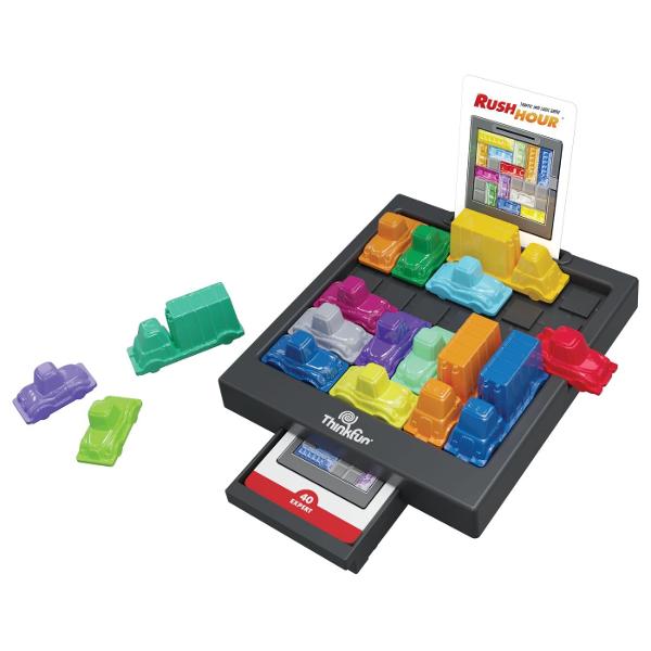 Rush Hour un puzzle logic care te prinde la fiecare nivel Scopul in acest joc este eliberarea masinii rosii blocate in trafic prin mutarea atenta a celorlalte vehicule de pe tabla Regulile simple permit inceperea jocului imediat iar nivelurile de dificultate crescatoare ofera satisfactie pe termen lung Fiecare carte de provocare prezinta o configuratie de start care trebuie rezolvata pas cu pas de la puzzle-uri usoare pentru incepatori pana la provocari complexe pentru experti Rush Hour 