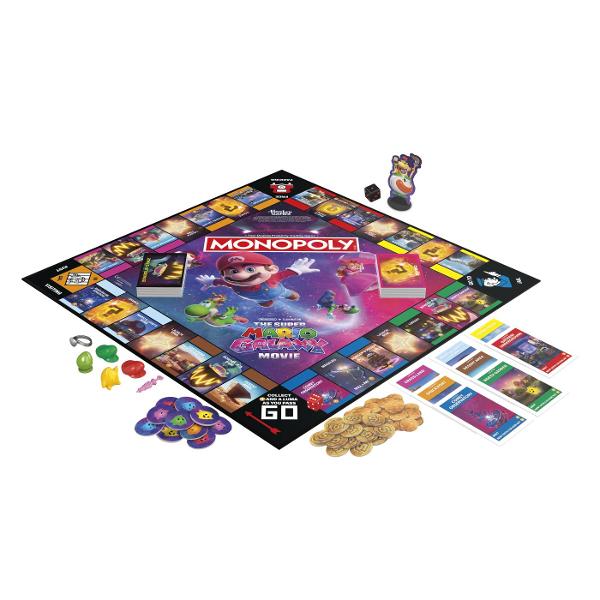 Joc Monopoly Super Mario Galaxy in Limba Engleza combina mecanica clasica Monopoly cu universul spectaculos Super Mario Galaxy Jucatorii calatoresc prin galaxie cumpara proprietati colecteaza chirii si incearca sa isi dezvolte avantajul fata de adversari intr-o editie tematica inspirata de personajele si aventurile din lumea Super Mario Grafica jocului este inspirata din universul Nintendo si include personaje cunoscute precum Mario Luigi Peach Yoshi si Bowser oferind o experienta 