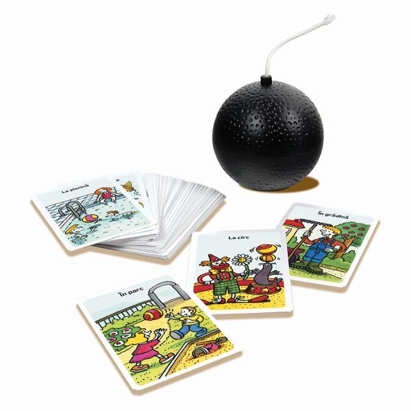 Tick Tack Bumm Junior este editia special conceputa pentru copii a cunoscutului joc Tick Tack Bumm oferind partide rapide pline de suspans rasete si provocari distractive Jocul ii incurajeaza pe cei mici sa gandeasca repede sa isi dezvolte vocabularul si sa faca asocieri intre imagini si obiectele din jurul lor Regulile sunt simple si usor de inteles Activeaza bomba intoarce o carte si priveste imaginea indicata Primul jucator trebuie sa numeasca rapid un obiect care are legatura cu 