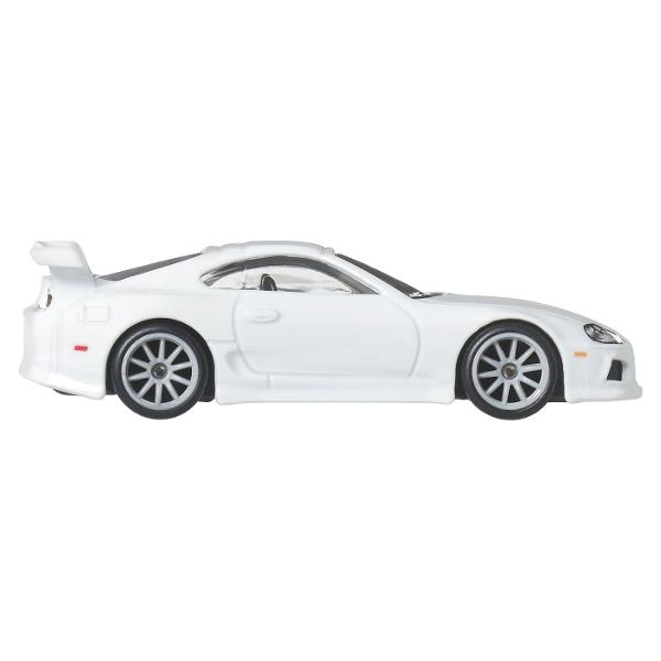 Setul Hot Wheels Premium Fast and Furious aduce impreuna 5 masini emblematice inspirate din celebra franciza cinematografica Fast &amp Furious si asociate personajului Brian O&39Conner Fiecare model este realizat la scara 164 si beneficiaza de finisaje premium detalii atent reproduse si design inspirat de automobilele aparute in filme Setul include 5 masini metalice Ford F-150 SVT Lightning 1999 Ford Escort RS1600 1970 Nissan Skyline GT-R V-Spec II BNR34 Nissan Skyline HT 2000 