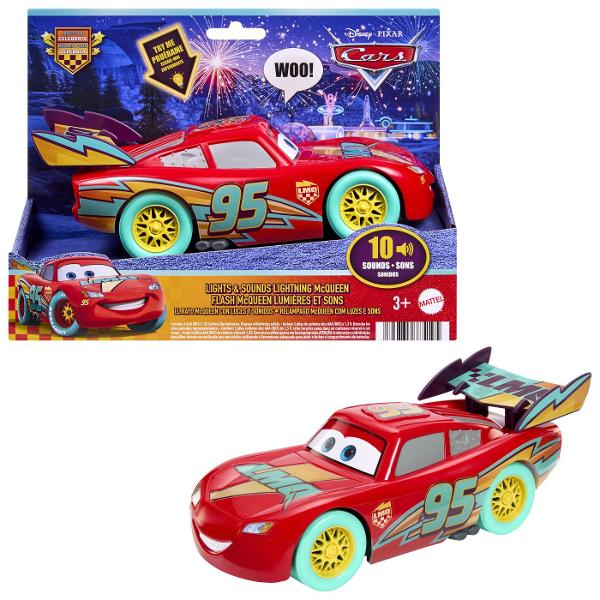 Masinuta Fulger McQueen din universul Disney Pixar Cars aduce cursele si aventurile personajului preferat direct in joaca celor mici Vehiculul este prevazut cu lumini si peste 10 sunete care pot fi activate pentru o experienta de joaca mai interactiva si mai distractiva Designul reproduce aspectul binecunoscut al lui Fulger McQueen cu numarul 95 si elementele grafice inspirate din film Masinuta este potrivita pentru joaca de rol curse si recrearea scenelor preferate din Cars Functii 