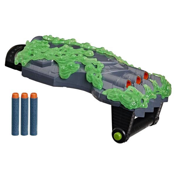 Nerf Blaster Avengers Doomsday Doctor Doom aduce actiunea inspirata din universul Marvel direct in timpul de joaca Blasterul are un design spectaculos inspirat de Doctor Doom si este prevazut cu elemente decorative verzi care creeaza un efect vizual distinct Modelul este conceput pentru jocuri de rol si confruntari imaginative permitand copiilor sa recreeze scene inspirate din Avengers Doomsday sau sa inventeze propriile misiuni Blasterul include 3 proiectile Nerf si este realizat intr-un 