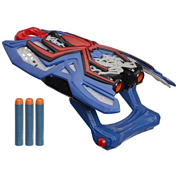 Nerf Blaster Spider Man este o jucarie de actiune inspirata din universul Marvel Spider Man conceputa pentru aventuri dinamice si jocuri de rol pline de imaginatie Blasterul se poarta pe mana si are un design spectaculos inspirat de echipamentul eroului Spider Man permitand copiilor sa recreeze scene de actiune si sa inventeze propriile misiuni Modelul dispune de elemente decorative care stralucesc in intuneric oferind un efect vizual deosebit in timpul jocului Sistemul de lansare permite 