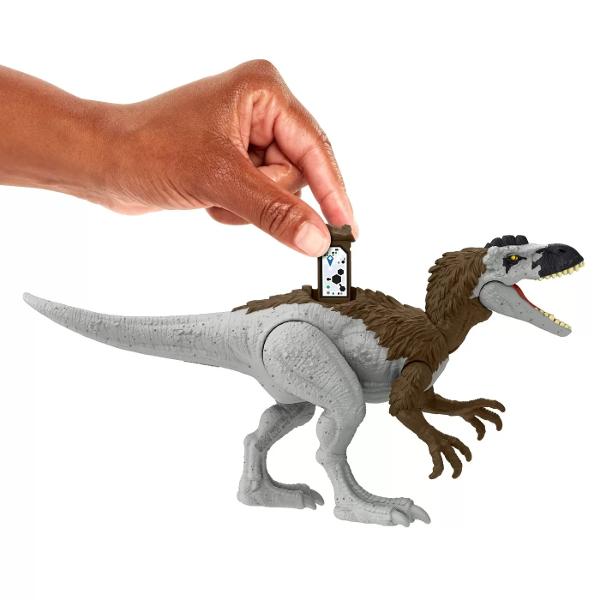 Acesti dinozauri Jurassic World Danger Pack sunt cunoscuti ca strang vaneaza si ataca in haite Alegeti dintre dinozaurii carnivori si ierbivori cu articulatii mobile forma realista si decor autentic Gata pentru joc sau afisare de catre fani cu varsta de 4 ani in sus Aduceti dinozaurul „LA VIAta” folosind Realitatea Augmentata Scaneaza codul de urmarire ascuns in aplicatia gratuita Jurassic World Facts cu un dispozitiv inteligent compatibil Android sau iOS nu este inclus 