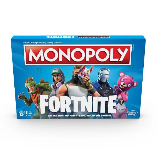 IMONOPOLY FORTNITE Fani Fortnite aceasta editie a jocului Monopoly este inspirata de popularul joc video Fortnite Nu este vorba despre cate proprietatii detii ci despre cat timp poti supravietui In editia speciala Monopoly Fortnite jucatorii isi insusesc proprietati lupta cu adversarii si evita FURTUNA STORM pentru supravietuire Tabla de joc designul si componentele jocului includ elemente inspirate de jocul video inclusiv locurile Fortnite si cartonasele din cufarul de prada In 