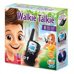 Explorati lumea folosind walkie-talkies cu o raza de actiune de 3 kmFunctii multiple 8 canale pentru utilizare sunet de apel cu 10 tonuri lanterna incorporata ecran iluminatInstructiuni ilustrate incluseNecesita 8 baterii LR03 nu sunt incluse Dimensiuni cutie 22 x 6 x 22 cmVarsta recomandata 8 ani 