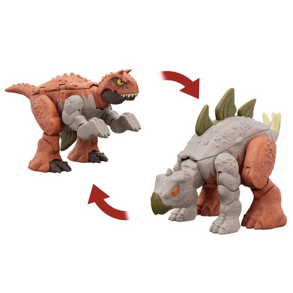 Aceste figurine Jurassic World Double Danger le ofera iubitorilor de dinozauri de doua ori mai mult entuziasm Erbivorele se transforma in carnivore iar inapoi in 11 pasi simpli Sunt disponibile 4 figuri diferite Tyrannosaurus Rex se transforma cu Ankylosaurus in 2 decoruri de design diferite Carnotaurus se transforma cu Stegosaurus si Baryonyx cu Parasaurolophus Caracteristicile specifice speciei sunt proiectate in o jucarie transformatoare grozava pentru copiii de la 6 ani in sus 