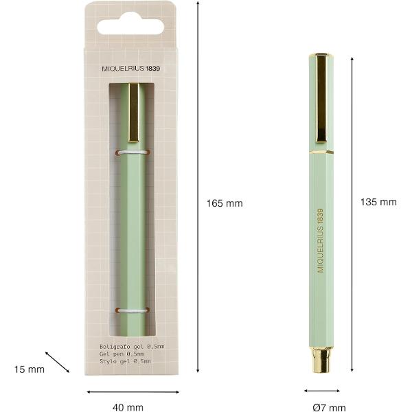 Pix cu mina de 05 mm versatil &537;i practic pentru scris într-o varietate de contexte de la munc&259; &537;i &537;coal&259; pân&259; la crea&539;ie artistic&259; Pixul are corpul verde delicat cu accente auriiCerneala gel ofer&259; o acoperire solid&259; &537;i uniform&259; pe 