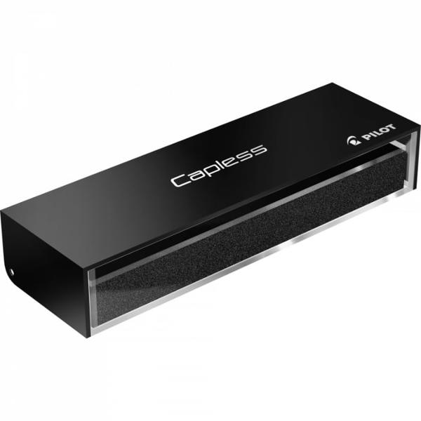 Stilou Pilot Capless Decimo GreyCorp din alama placat cu lac griAccesorii placate cu rodiu Clipul este din otel inoxidabil tip arc placat cu rodiuGrip din alama placat cu rodiuPenita din aur de 18k placata cu rodiu Stiloul functioneaza atat cu cartuse Pilot PIC-100 sau cu convertor proprietar con-40 inclusCaracteristica principala distinctiva a stiloului Pilot Capless Decimo este 
