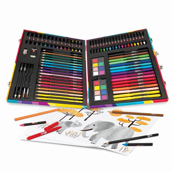 Nu conteaza cate culori ai nu sunt niciodata suficiente Cutia de pictura din lemn este un studio de pictura portabil cu 100 de accesorii pentru a picta ore intregi Poti avea toate accesoriile de pictura necesare cu tine oriunde te-ai duce pentru a le folosi atunci cand esti inspirat Markerele creioanele colorate creioanele colorate pastelurile acuarelele creioanele pensulele si foile de desen sunt adapostite intr-o cutie durabila din lemn si va permit sa va dati frau liber 