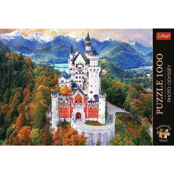 Un puzzle de calitate trebuie sa fie relaxant si distractiv Aranjarea unui puzzle constitue atat pentru copii cat si pentru adulti este o modalitate deosebita de dezvoltare a indemanarii spiritului de observatie si a concentrarii Trefl este o companie poloneza cu sediul central in regiunea Pomorze Incepand din 1985 compania a inceput sa produca puzzle-uri dezvolatand ulterior si segmentul de carti de joc si jocuri de societate In prezent Trefl este lider in Polonia si plina expansiune in 