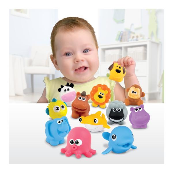 Setul Jucarii de Baie Animalute Winfun include cinci figurine prietenoase inspirate de animalele de la ferma caine vaca gaina cal si oaie Aceste animalute colorate sunt ideale pentru a transforma baia intr-o experienta distractiva Fiecare animalut este usor de manevrat stimuland dezvoltarea abilitatilor motorii fine ale micutilor Setul incurajeaza jocurile imaginative si ajuta copiii sa invete despre animale intr-un mod jucaus chiar si in timpul baii Animalutele sunt rezistente usor de 