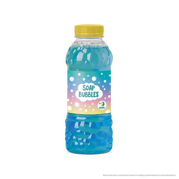 Set de baloane de sapun 450 ml Printese Copiii pur si simplu adora sa se joace cu aceste bule care le aduc o distractie si o bucurie incredibile Lasati-i pe cei mici sa se cufunde in lumea minunata a jocului cu baloanele de sapun Printese si vedeti-i cum se distreaza si zambesc Turnati o cantitate mica de solutie intr-un bol Introduceti complet bagheta de suflare in lichid Ridicati incet bagheta asigurandu-va ca membrana solutiei de sapun este intinsa peste toate cercurile 