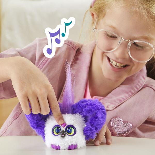 Mini prieteni pufosi Furby cu personalitati puternice Peste 45 de efecte speciale in fiecare Fiecare Furblet are propria voce si personalitate unica Vorbeste limba Furbish si cantati impreuna Jucariile Furblet interactioneaza de asemenea cu marele Furby se vinde separat Gama de 6 fiecare se vinde separat Furbys poate fi mic dar cu siguranta are propria lui personalitate Fiecare dintre cei 6 Furby se remarca in felul sau - are propria voce si aspect care corespunde stilului muzical 