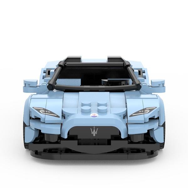 Setul de caramizi de constructie RASTAR Maserati MC20 este o jucarie versatila si captivanta care se adreseaza unei game largi de entuziasti oferind o experienta de constructie detaliata si captivanta si un model perfect proportionat pentru expunere Cadou ideal pentru toate varstele Recomandat pentru varstele de 6 ani si peste acest set de constructie este perfect atat pentru fanii Maserati cat si pentru colectionarii adulti oferind o experienta distractiva si educativa ce imbunatateste 