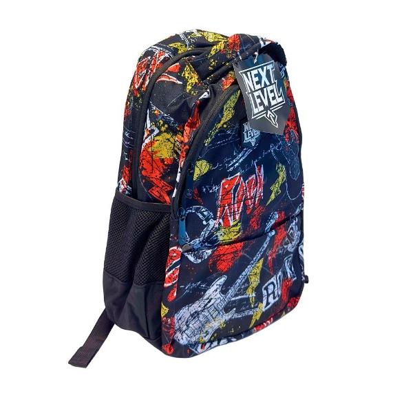 Ghiozdanul nostru usor si ergonomic este alegerea perfecta pentru cei care cauta un design functional si modern Fabricat din materiale hidrofuge acest rucsac este ideal pentru a proteja continutul impotriva umiditatiiConfort si Ergonomie&nbsp;Spatele rucsacului este captusit respirabil si ergonomic asigurand un confort sporit pe parcursul intregii zile Bretelele sunt ajustabile si captusite prevazute cu o catarama pe piept care include un fluier 