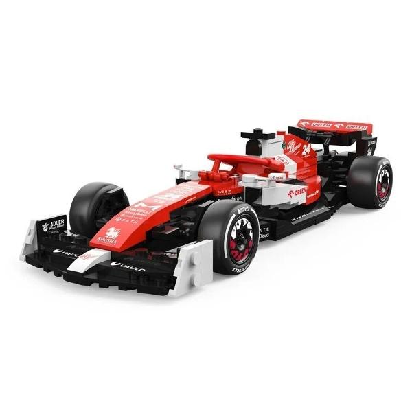 Kitul de constructie ALFA ROMEO F1 TEAM ORLEN C42 2022 de la Rastar este o jucarie ideala pentru copiii de peste 6 ani si pentru toti fanii Formulei 1 care vor sa recreeze acasa adrenalina curselor Realizat la scara 124 acest model detaliat reproduce fidel monopostul echipei Red Bull Racing cu designul emblematic in culori rosu negtru si alb exact ca in sezonul de F1 Setul contine piese din plastic durabil si usor de asamblat oferind o activitate distractiva si educativa care dezvolta 