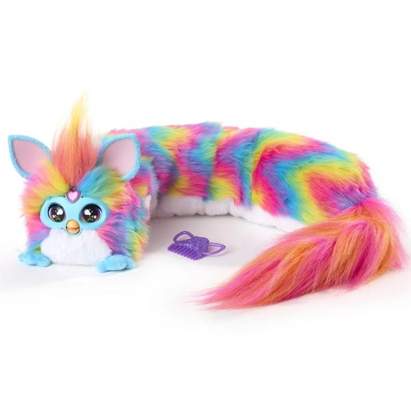DJ Furby este o jucarie interactiva plina de culoare si energie cu peste 1000 de combinatii de joc muzica lumini si sunete Cu blana multicolora aspect prietenos si expresii amuzante acest Furby devine rapid un companion indragit pentru copii Jucaria incurajeaza joaca activa dansul si imaginatia transformand fiecare moment intr-o experienta vesela Perfect pentru copiii de la 6 ani in sus DJ Furby este cadoul ideal pentru cei care iubesc jucariile interactive si pline de viata 