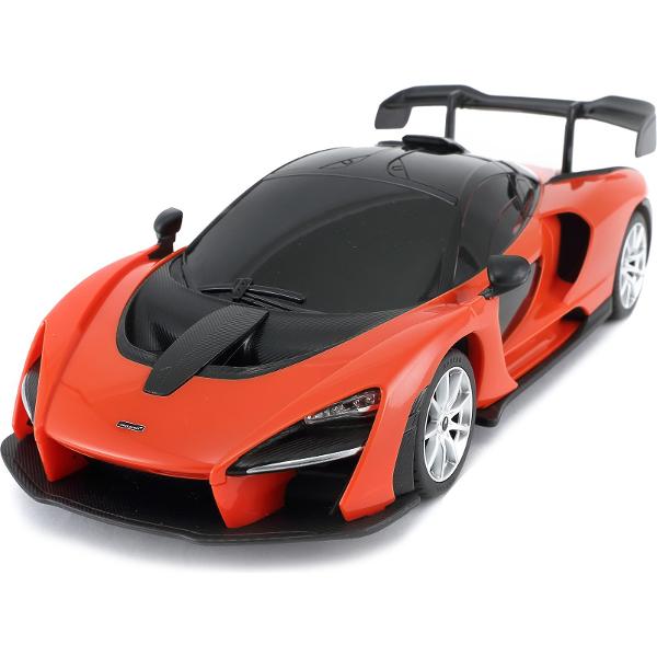 Copilul dumneavoastra se poate juca in voie cu masina cu telecomanda McLaren Senna scara 1 la 18 oferita de brandul international Rastar Nicio cursa nu este imposibil de castigat cu acesta masinuta replica oficiala cu licenta a modelului original construita cu mare atentie la detalii Masinuta are proportiile ideale pentru momente pline de distractie si amuzament avand dimensiunile in centimetri dupa cum urmeaza  26311971Masinuta functioneaza pe frecventa de 24GAlimentarea se face 