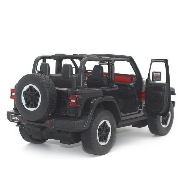 Copilul dumneavoastra se poate juca in voie cu masina cu telecomanda JEEP WRANGLER RUBICON scara 1 la 14 oferita de brandul international Rastar Nicio cursa nu este imposibil de castigat cu acesta masinuta replica oficiala cu licenta a modelului original construita cu mare atentie la detalii Masinuta are proportiile ideale pentru momente pline de distractie si amuzamentMasinuta functioneaza pe frecventa de 24GAlimentarea se face astfel  pentru masinuta sunt necesare 5 baterii tip AA  